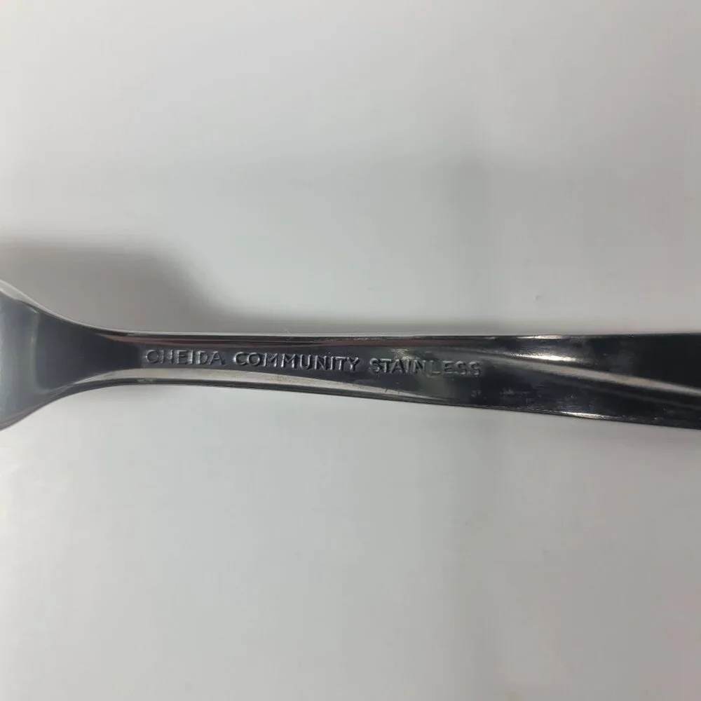 Oneida Community Stainless Flatware Twin Star Set of 2 Master Butter Spreaders